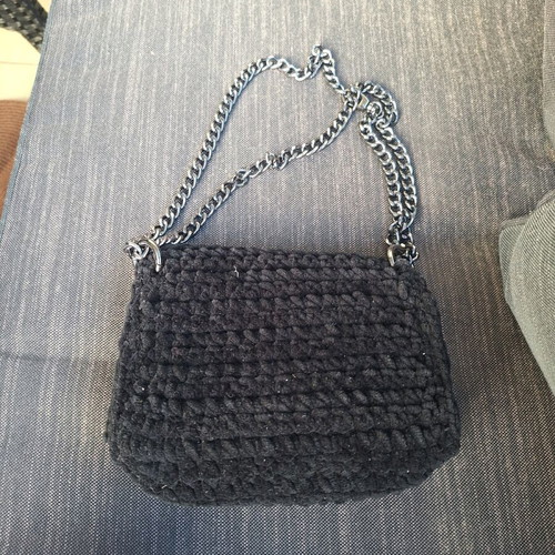 Handmade black knitted shoulder bag used with strass