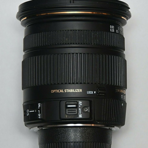 Sigma 17-50mm f/2.8 EX DC OS HSM lens for Nikon DX like new