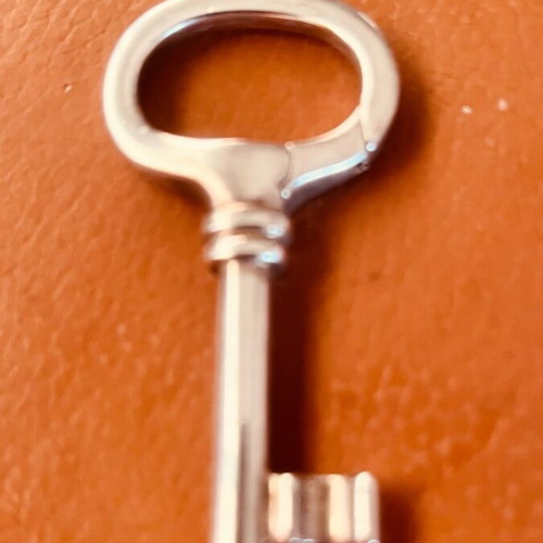 Silver 925 key-shaped key holder new