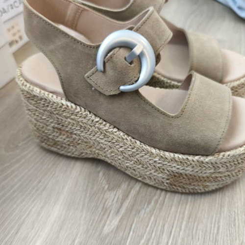 Carad platform sandals beige size 38 new