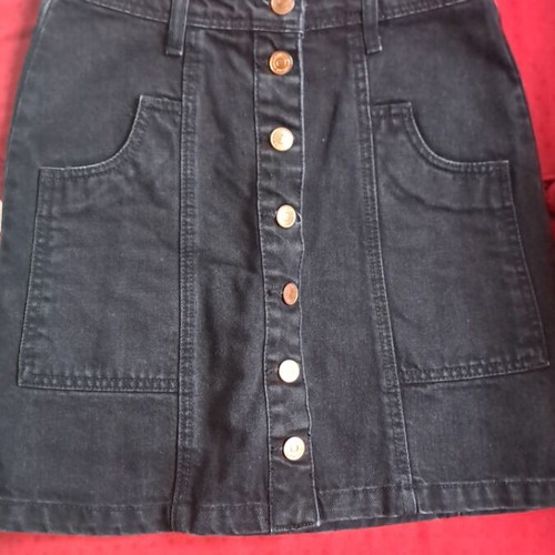 Stradivarius black denim skirt like new, size XS