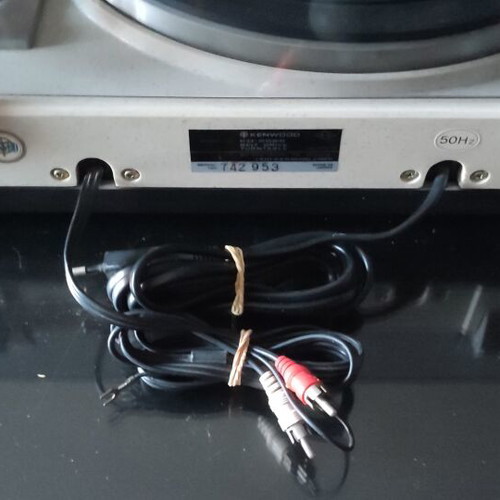 Kenwood KD-2055 turntable, vintage 70's model