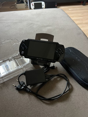 Sony PlayStation Portable PSP 1000 Fat modded, like new, 32GB