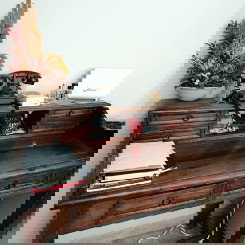 Σύνθετο σαλονιού vintage μεταχειρισμένο με τραπεζάκι και γραφείο από ξύλο τικ