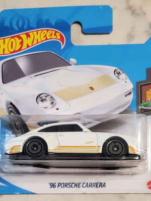 Hot Wheels 2021 Porsche Carrera sealed, new