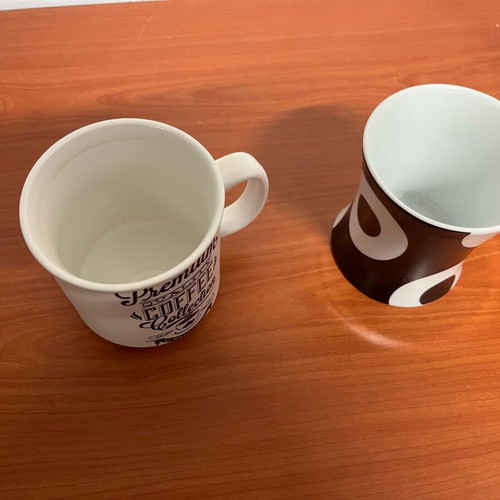 Coffee mugs used, set of 2