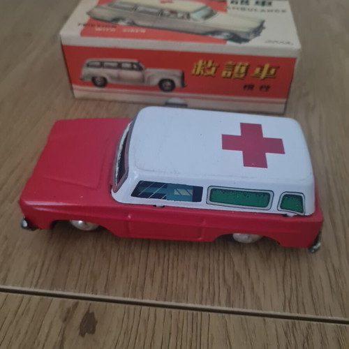 MF732 Tin Ambulance with Box 1972 like new