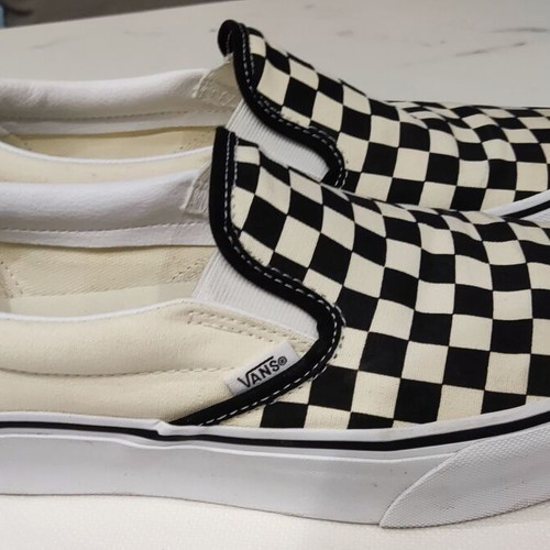 Vans shoes size 42 like new, black and white