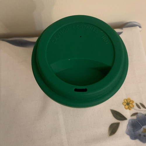 Marva Christmas porcelain mug with silicone lid 390 ml new