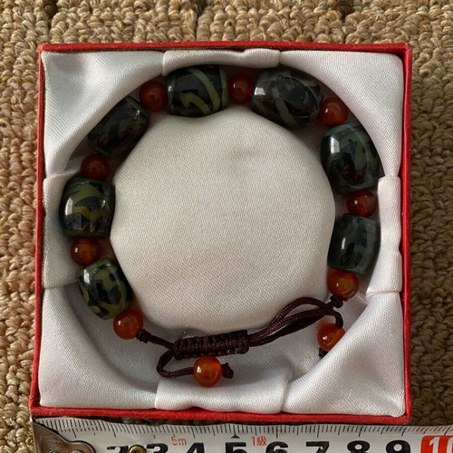 Tibetan Agate Prayer Bead Bracelet new, brown and red