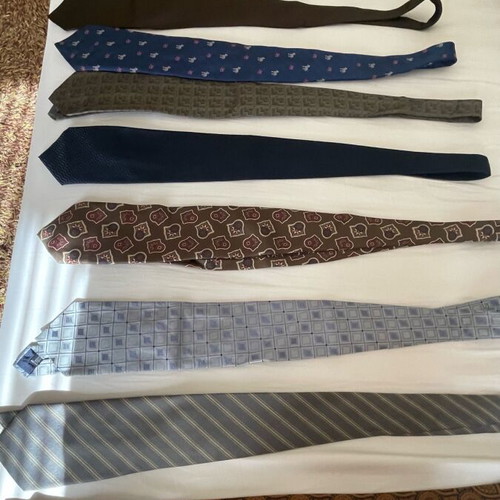 Branded men's ties like new, rich collection