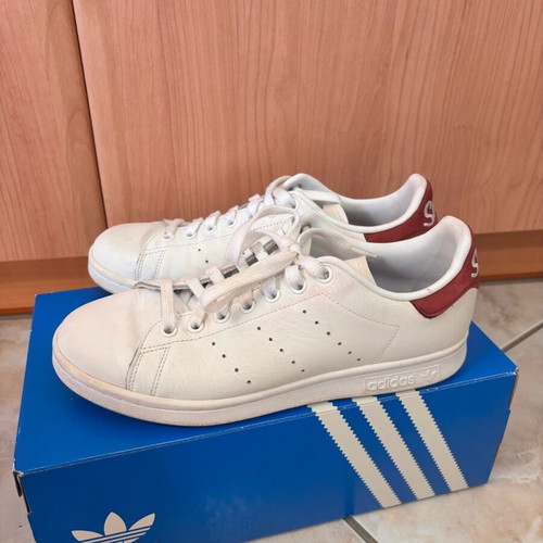 Adidas Stan Smith sneakers used, white with burgundy detail