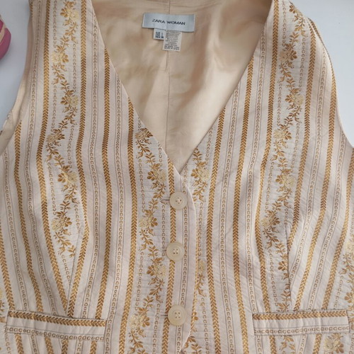 Zara vintage vest S/M, like new, cream gold