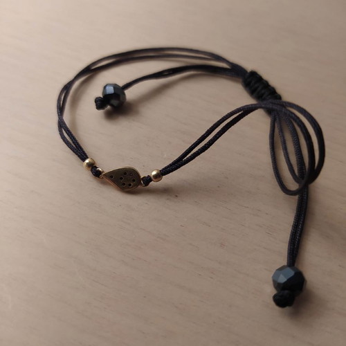 Tear bracelet used with black cord