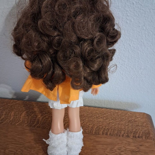 Paola Reina doll like new