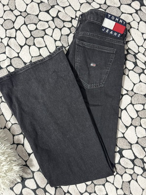 Tommy Jeans low-waisted black jeans size 26/30 like new