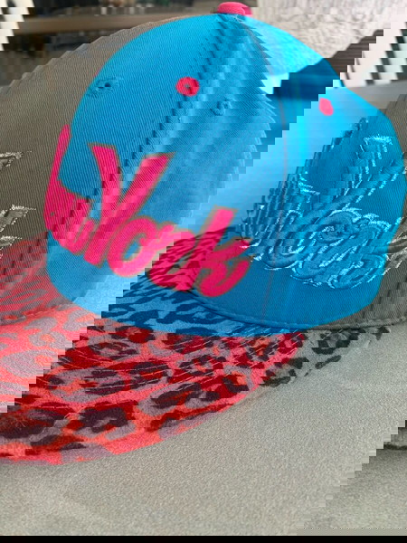 State Property New York Blue-Pink Leopard Snapback Baseball Cap Flat peak fitted