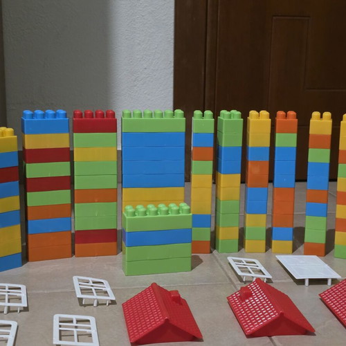 Building Blocks Set for Toddlers like new with Roofs and Windows