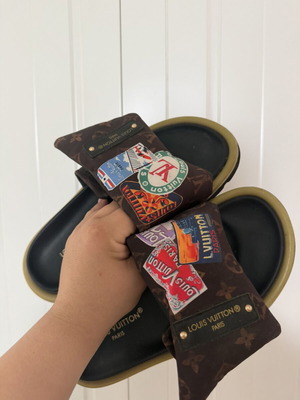 Louis Vuitton slides used, leather size 39