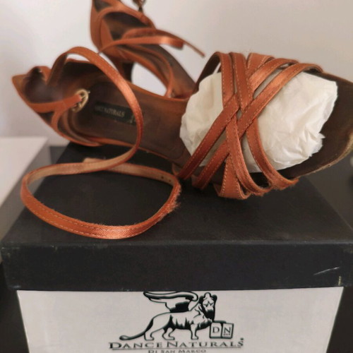 Dance Naturals Raso brown dance shoes used size 35.5