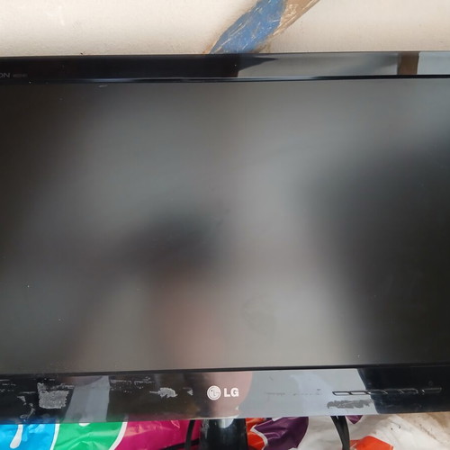 LG computer monitor used, 21 inches with stand