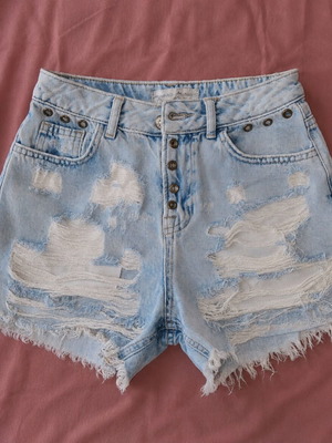 Stradivarius denim shorts like new, size XS, blue