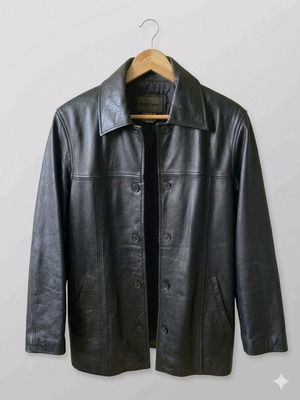 Leather women's jacket black like new, size M