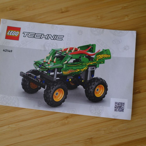 Lego 42149 Monster Jam Dragon Technic 2-in-1 Pull Back Truck like new