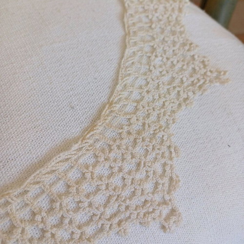 Lace collar used, knitted beige for dress or blouse