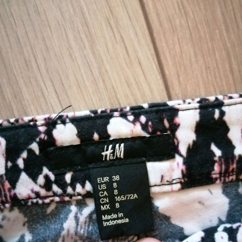 H&M shorts like new, sizes S-M, colorful, pack of 2