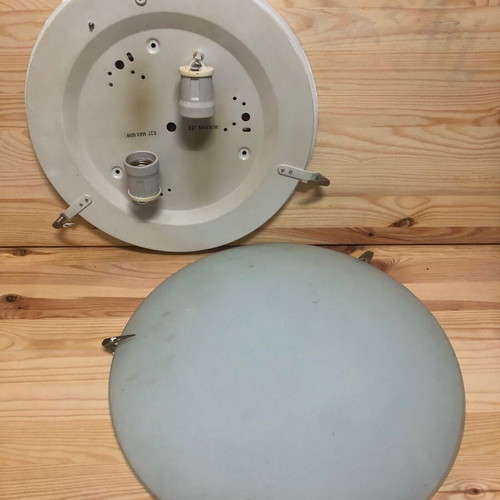 Ceiling light glass white used Ø37.5 with metal base and chrome clip