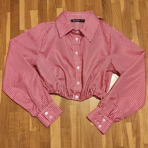 Benissimo medium short red checkered shirt like new