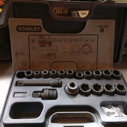Stanley 1-89-102 socket set like new