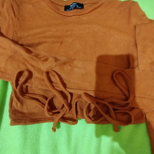 Bershka long sleeve crop top size XS brown-orange like new