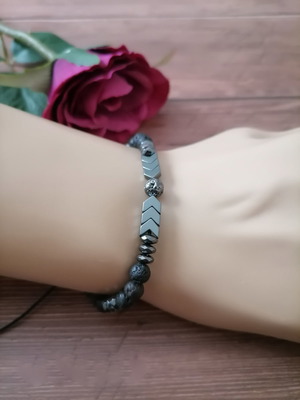 Unisex black bracelet with hematite and lava stones