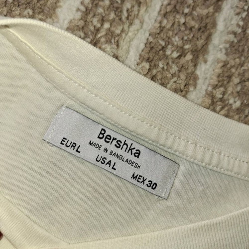 Bershka crop t-shirt used, white, size L