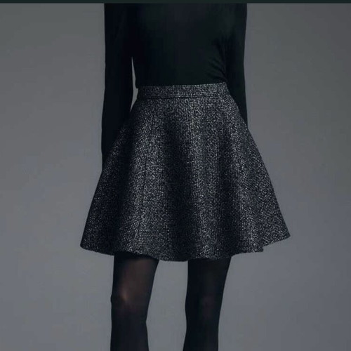 Reserved skirt size S, new, black and silver
