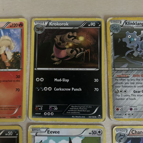 Pokemon cards used, set of 8
