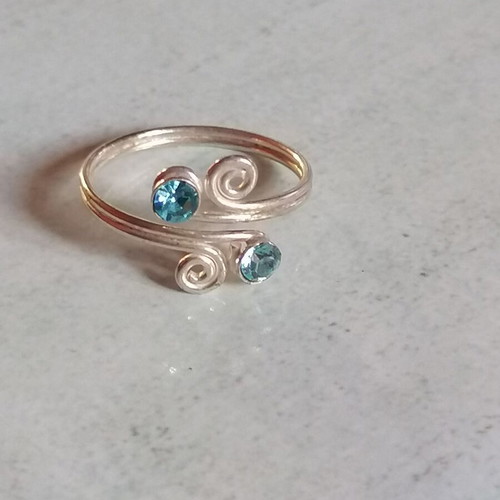 925 Silver Spiral Toe Ring with Blue Light Blue Rhinestones new