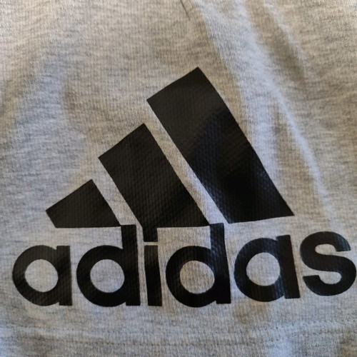 Adidas βερμούδα γκρι σαν καινούργιο, μέγεθος M