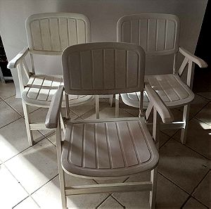 Σετ 3 πλαστικές αναδιπλούμενες καρέκλες 79x56x52