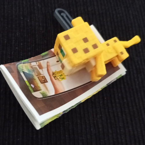 Kinder Minecraft toy