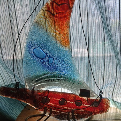 Glass decorative boat like new with hand-painted details