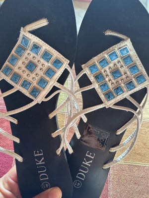 Duke flat sandals with turquoise stones, size 41