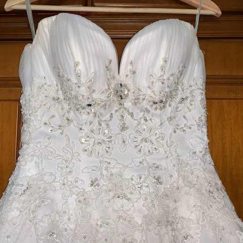 Venetti Sophia Tolli wedding dress white like new, lace and tulle, size S