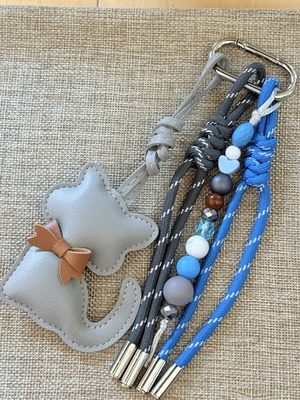 Bag charm χειροποίητο, καινούργιο, μπλε και καφέ