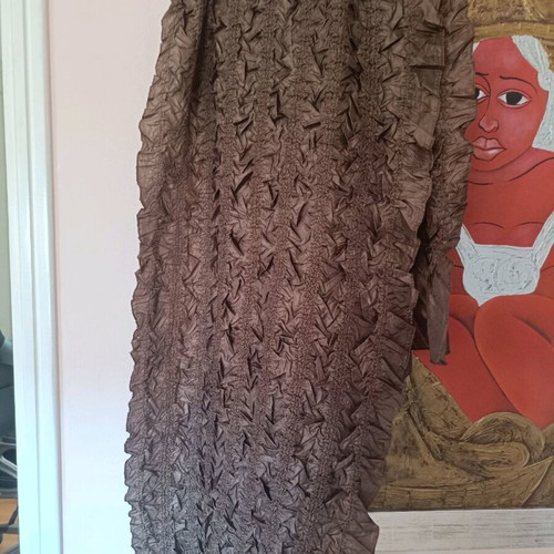 Brown scarf used in excellent condition