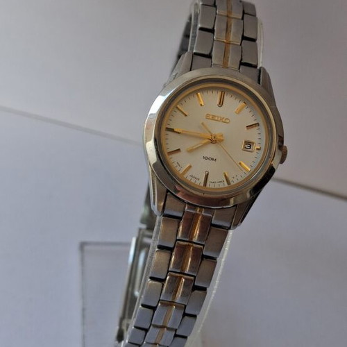 Seiko Quartz Women's Watch like new, Japan, gray and silver