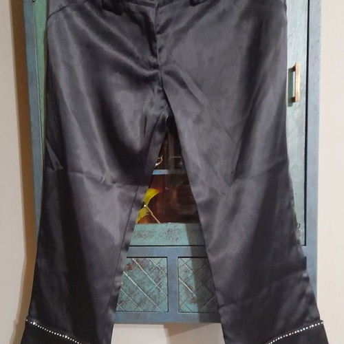 Cinema Zinas Satin Set like new with gift bag, size M