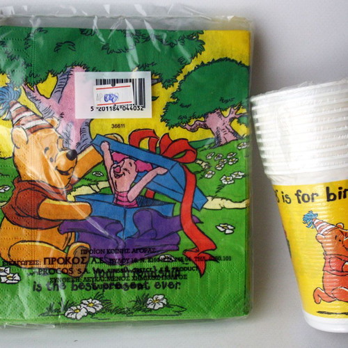 Vintage 90's Winnie the Pooh Tiger party set 20 napkins 10 cups Decorata new